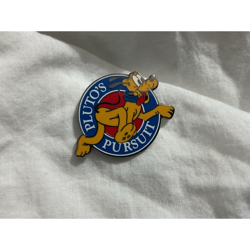 Walt Disney Plutos Pursuit trading pin collectible Disney Institute